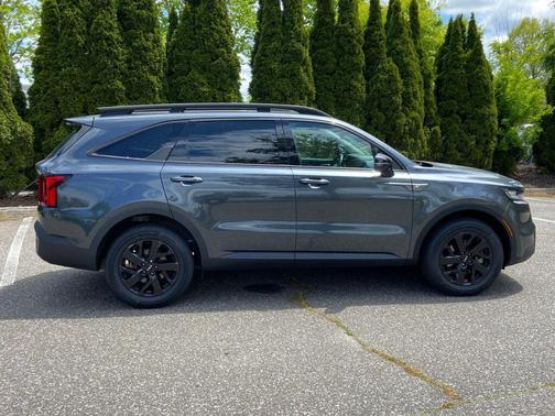Gravity Gray 2023 Kia Sorento X-Line S