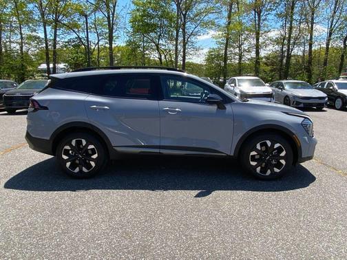 Wolf Gray 2024 Kia Sportage X-Line