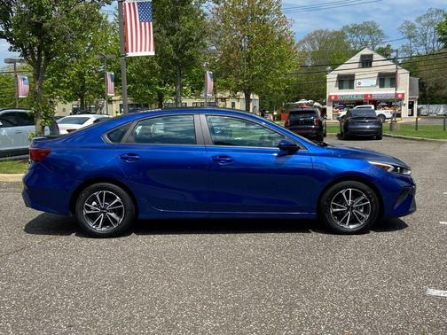 2022 Kia Forte LXS
