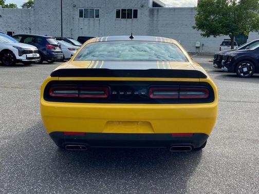 Yellow Jacket Clearcoat 2018 Dodge Challenger R/T