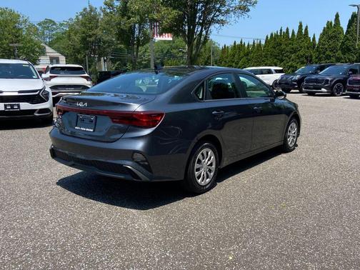 2024 Kia Forte LX