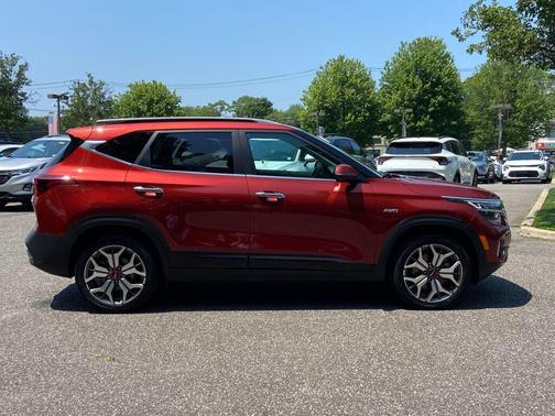 2022 Kia Seltos SX