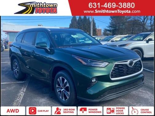 Green 2023 Toyota Highlander XLE