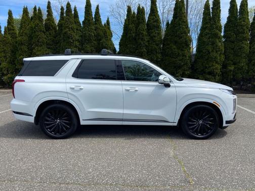 Hyper White 2025 Hyundai PALISADE Calligraphy Night Edition