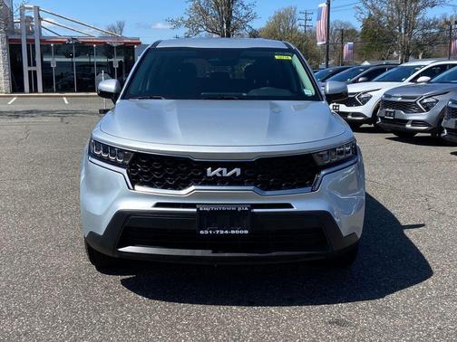 2022 Kia Sorento LX