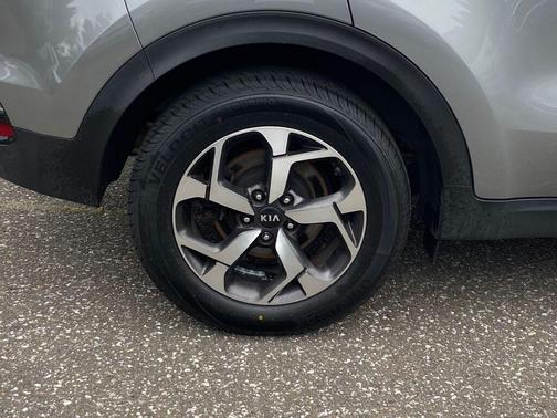 Steel Gray 2021 Kia Sportage LX