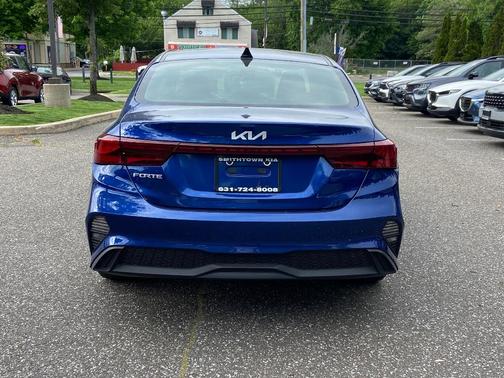 Deep Sea Blue 2024 Kia Forte LXS