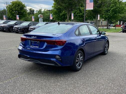 Deep Sea Blue 2024 Kia Forte LXS