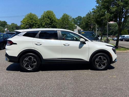 2025 Kia Sportage LX