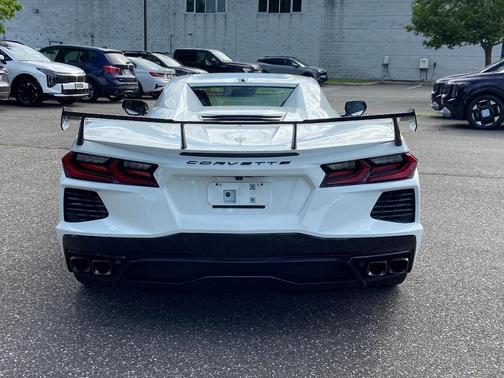 Arctic White 2021 Chevrolet Corvette Stingray w/3LT