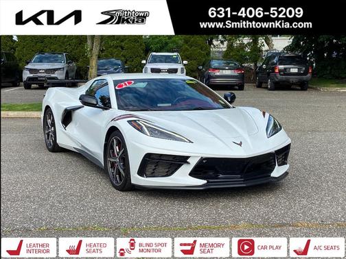 Arctic White 2021 Chevrolet Corvette Stingray w/3LT