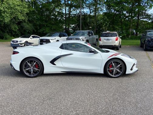 Arctic White 2021 Chevrolet Corvette Stingray w/3LT