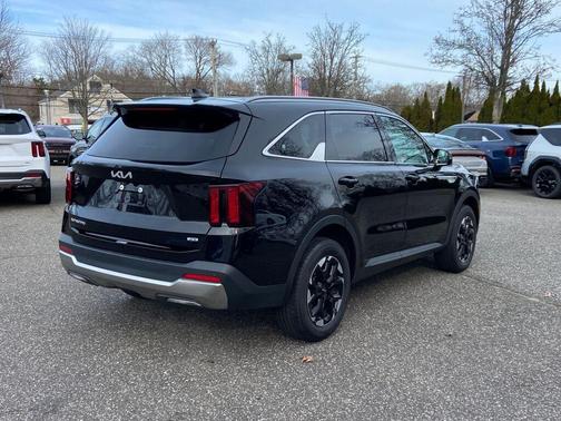 2024 Kia Sorento S