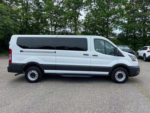 Oxford White 2024 Ford Transit-350 XL