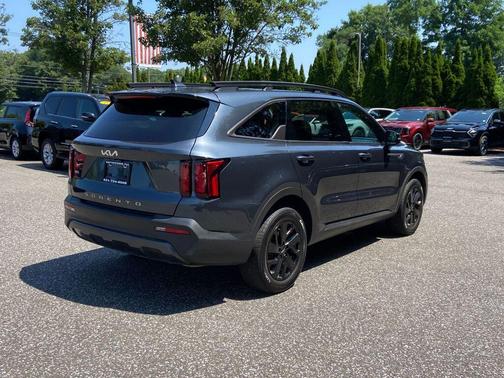 2022 Kia Sorento S