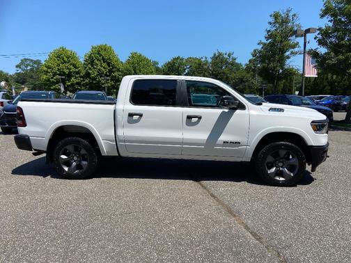 Bright White Clearcoat 2023 RAM 1500 Big Horn/Lone Star