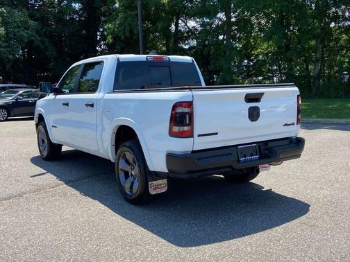 Bright White Clearcoat 2023 RAM 1500 Big Horn/Lone Star
