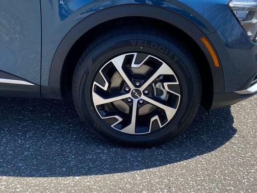 Blue 2023 Kia Sportage Hybrid EX