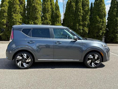 Gravity Gray 2023 Kia Soul GT-Line 2.0L