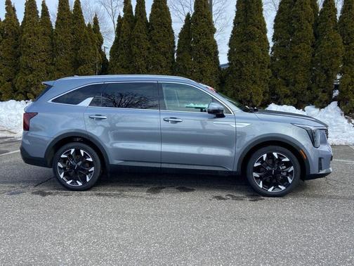 2025 Kia Sorento EX
