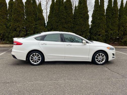 2019 Ford Fusion Energi Titanium