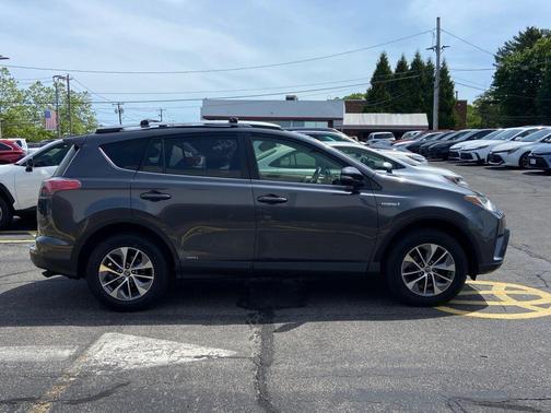 2016 Toyota RAV4 Hybrid XLE