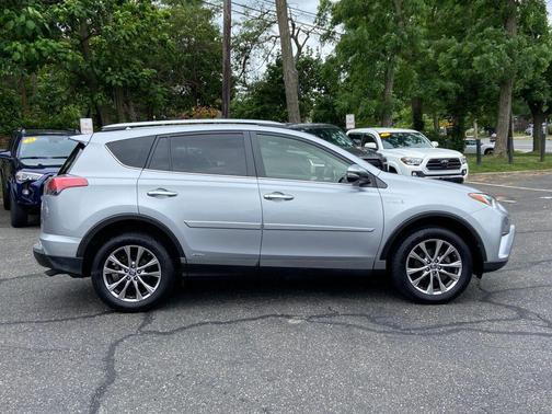 2017 Toyota RAV4 Hybrid Limited