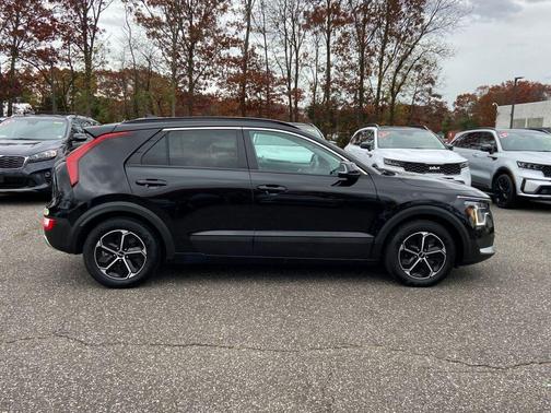 2023 Kia Niro Plug-In Hybrid EX