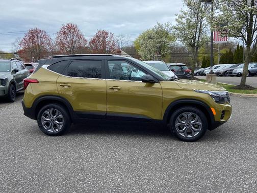 2024 Kia Seltos S