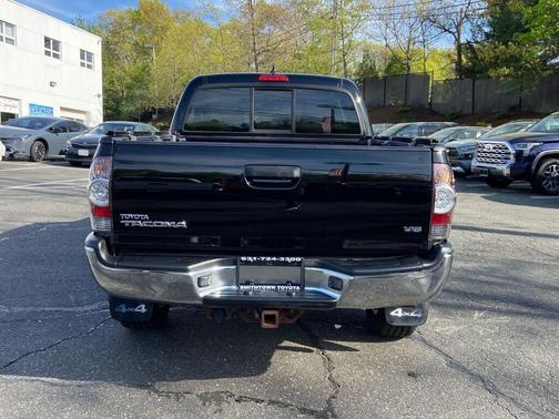 2013 Toyota Tacoma LIMITED