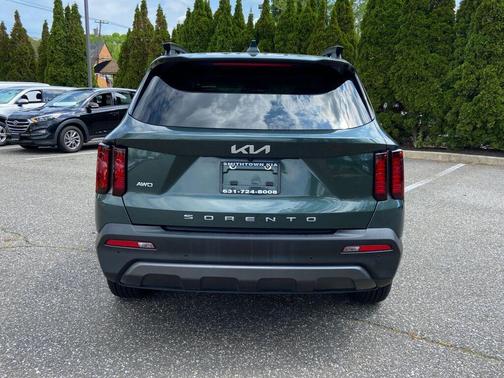 2022 Kia Sorento S