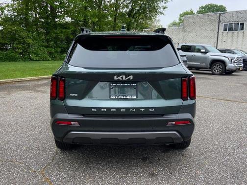 2022 Kia Sorento S