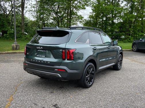 2022 Kia Sorento S