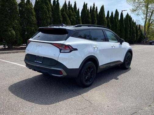 Glacier White Pearl 2023 Kia Sportage X-Pro