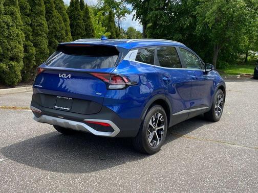 Sapphire Blue 2024 Kia Sportage EX