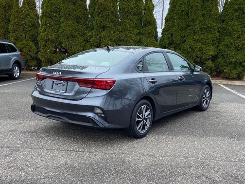 2022 Kia Forte LXS