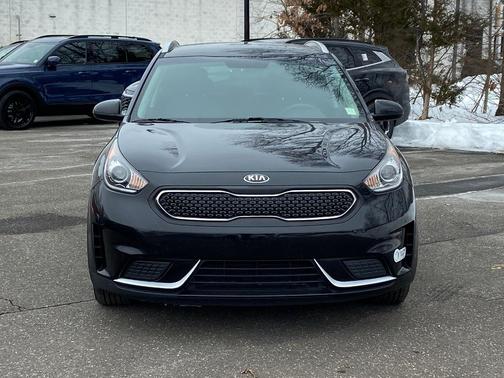 2017 Kia Niro LX