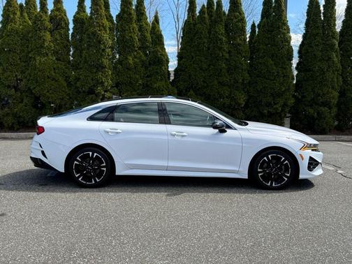 Glacial White Pearl 2022 Kia K5 GT-Line