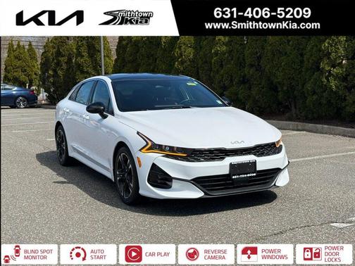 Glacial White Pearl 2022 Kia K5 GT-Line