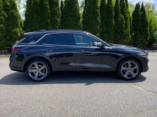 Vik Black 2023 Genesis GV70 2.5T