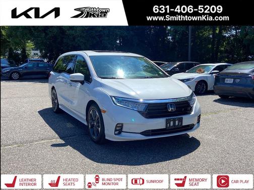White 2023 Honda Odyssey Elite