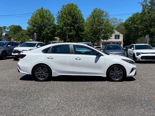 2022 Kia Forte GT-Line