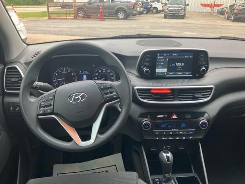 2019 Hyundai TUCSON SE