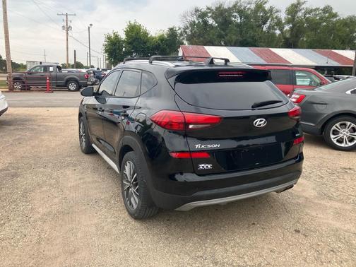 2019 Hyundai TUCSON SE