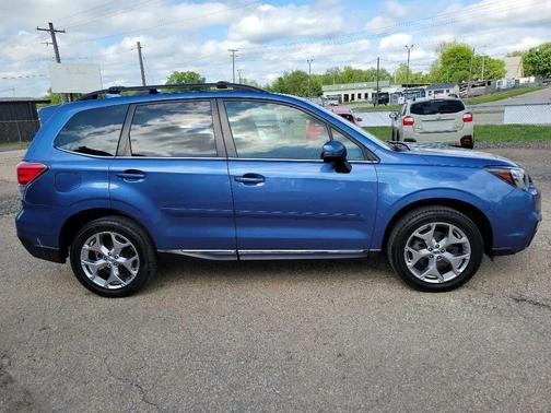 Quartz Blue Pearl 2017 Subaru Forester 2.5i Touring