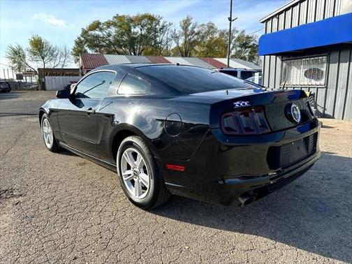 2014 Ford Mustang V6