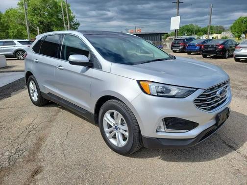 Ingot Silver Metallic 2019 Ford Edge SEL