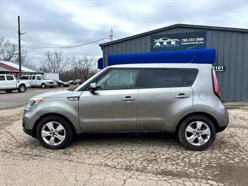 2017 Kia Soul Base