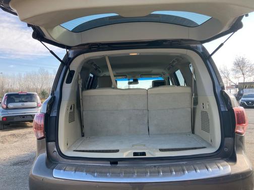2015 INFINITI QX80 Base