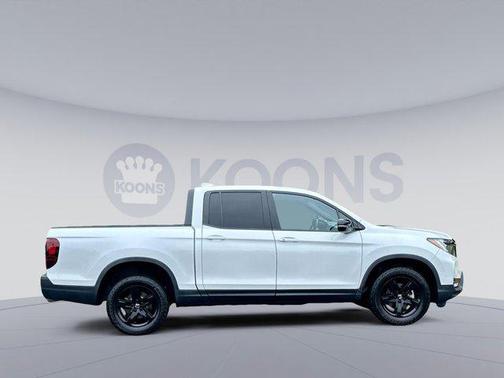 2022 Honda Ridgeline Black